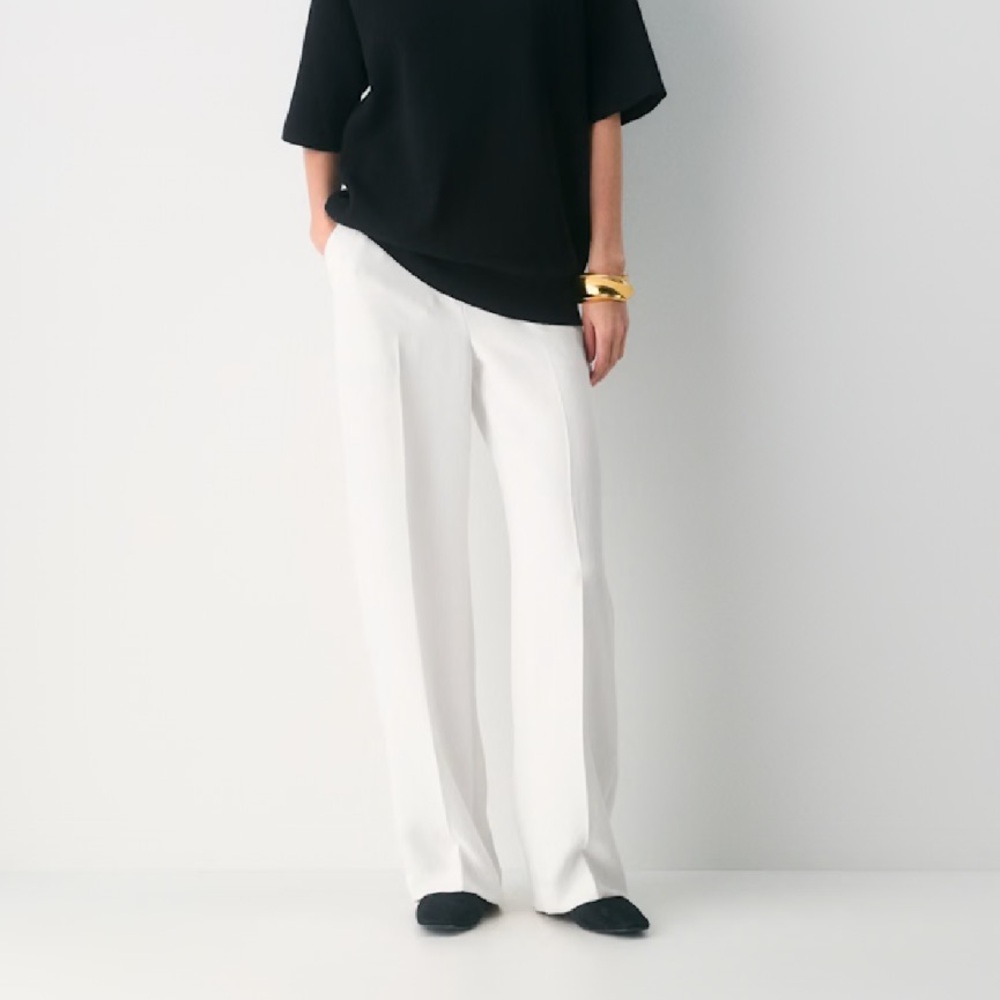 NWT Aritzia Limitless Pant Crepette High-Rise Trousers Light Birch Size 4